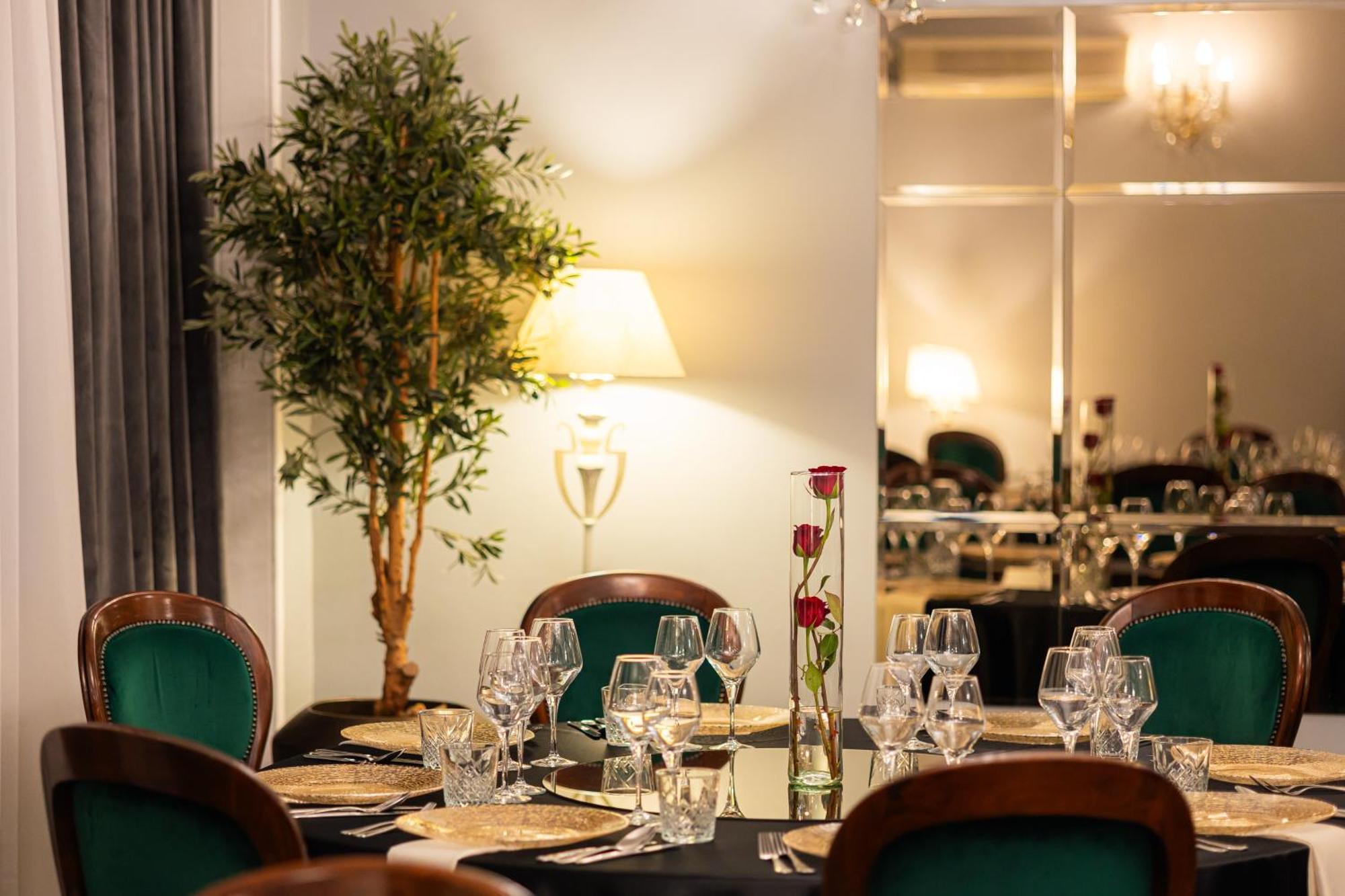 Hotel Brilliant Meses Zilah Kültér fotó