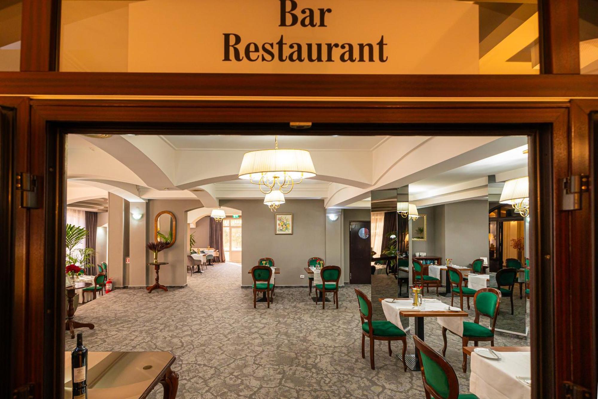 Hotel Brilliant Meses Zilah Kültér fotó