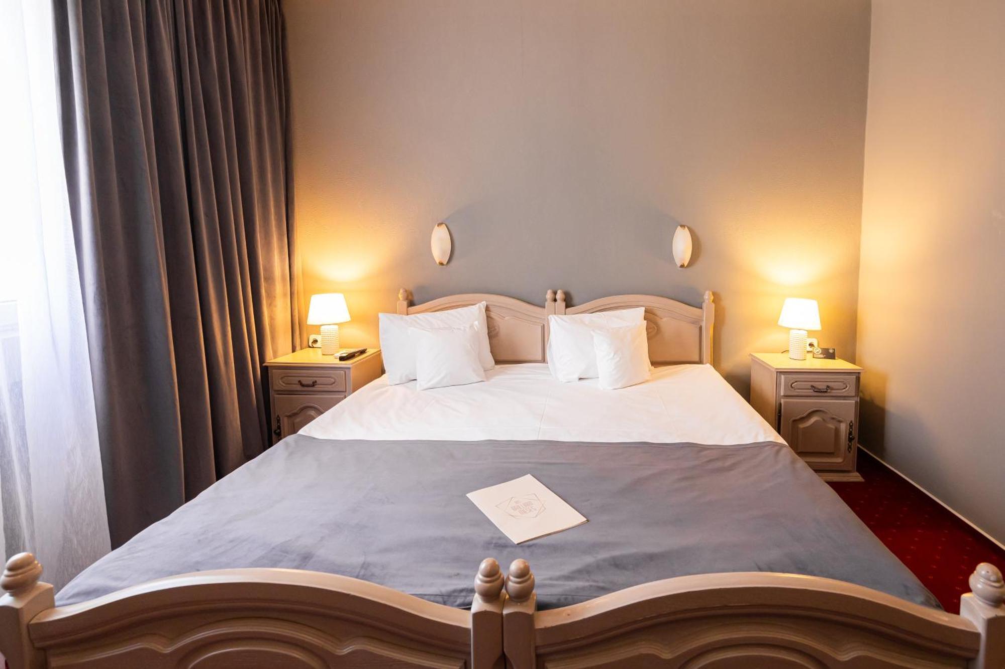 Hotel Brilliant Meses Zilah Kültér fotó